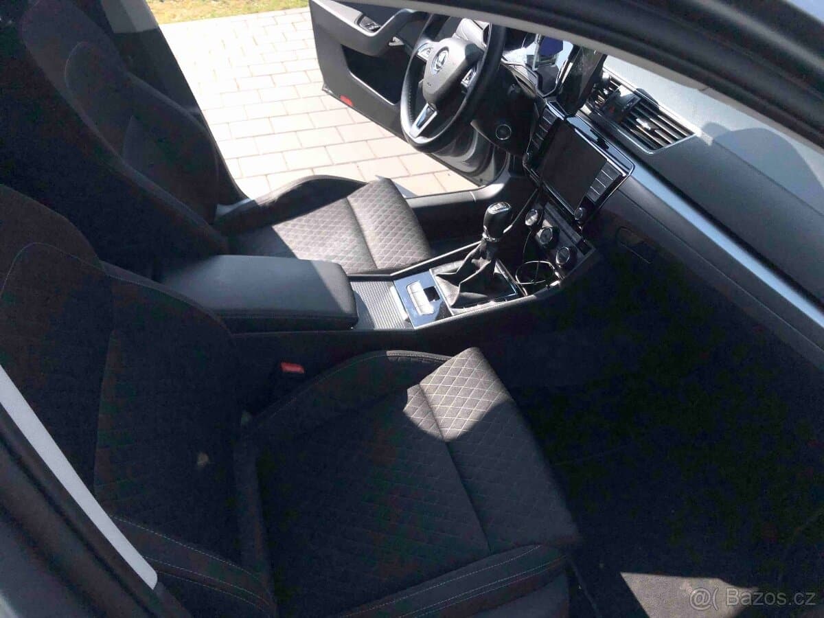 2016 Škoda SUPERB - 10