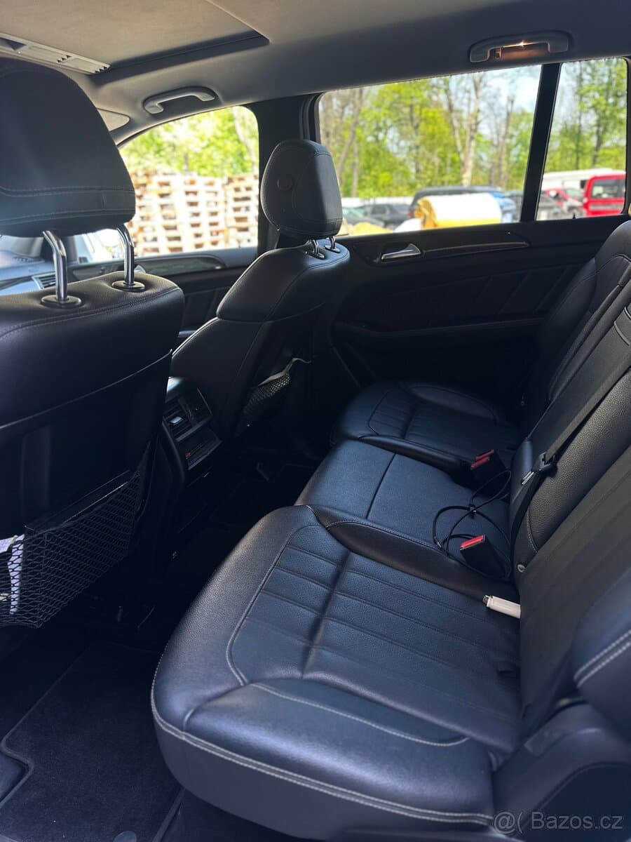 2015 Mercedes-Benz GL - 10