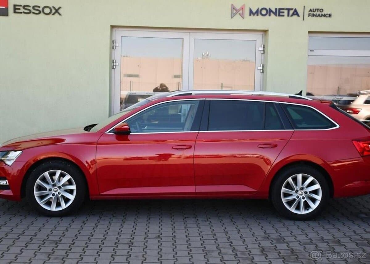 2022 Škoda SUPERB - 10