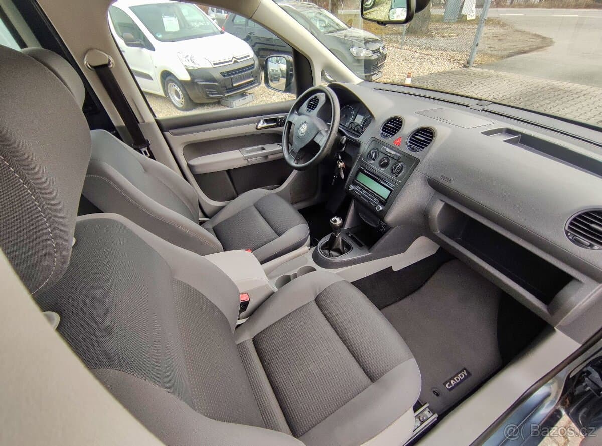 2010 Volkswagen CADDY - 10