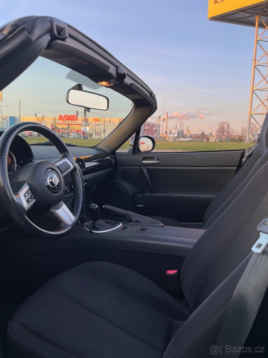 2006 Mazda 5 - 10