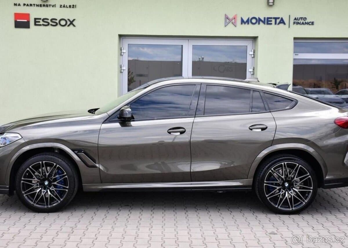 2021 BMW X6 - 10