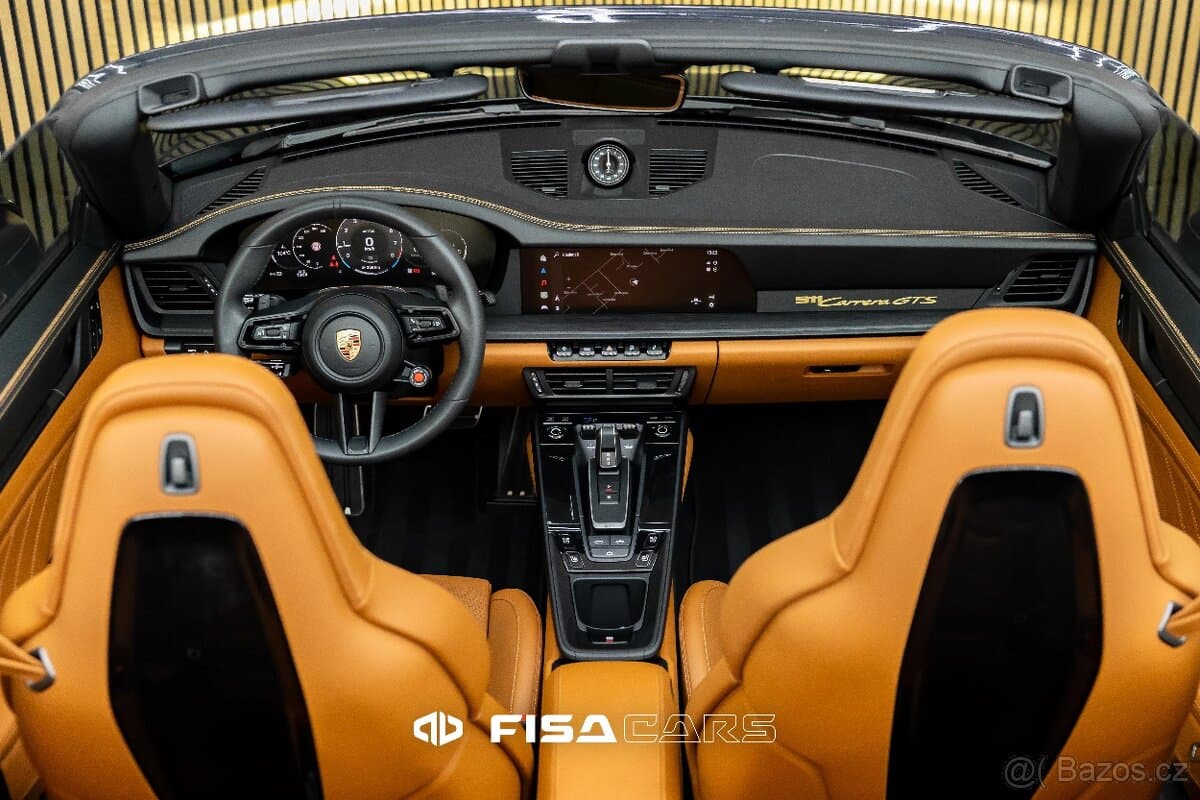2025 Porsche 911 - 10