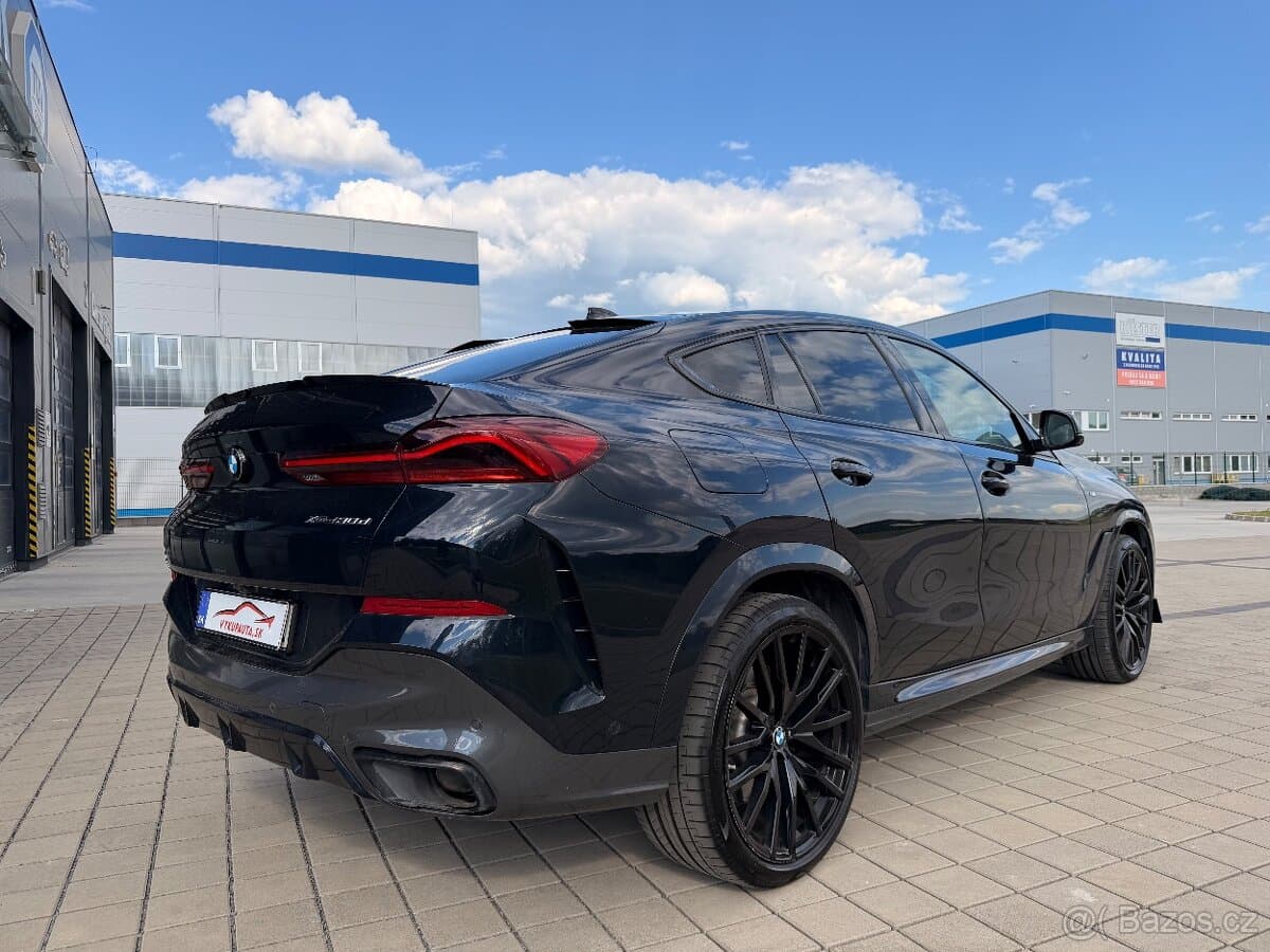 2021 BMW X6 - 10