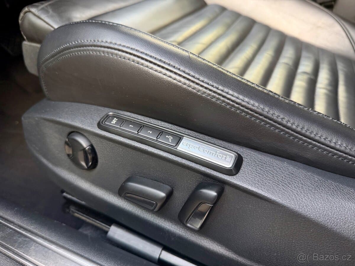 2016 Volkswagen PASSAT - 10
