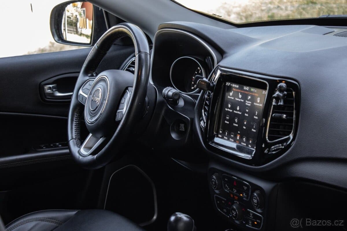2020 Jeep COMPASS - 10