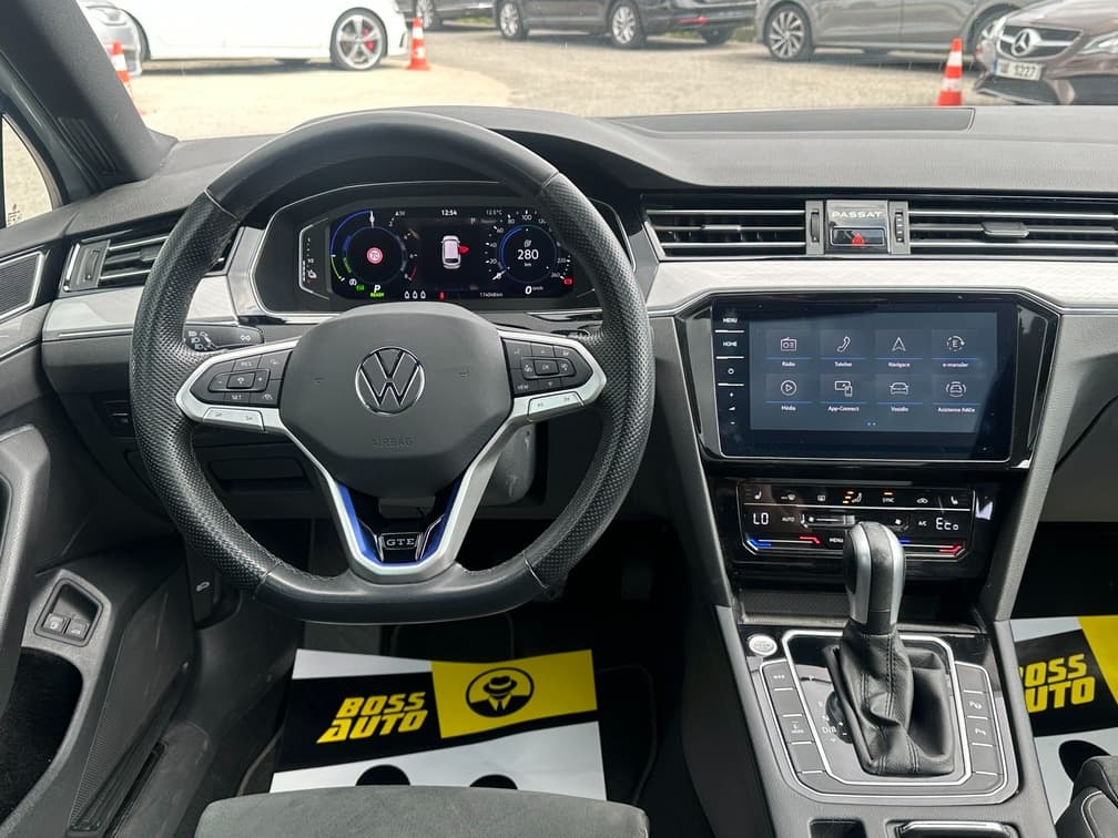 2021 Volkswagen PASSAT - 10