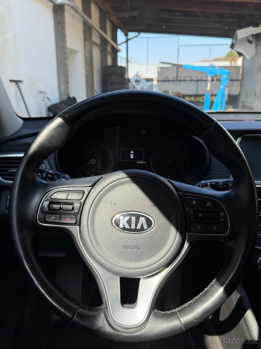 2017 Kia OPTIMA - 10