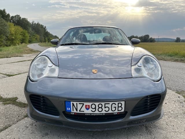 2001 Porsche 911 - 10