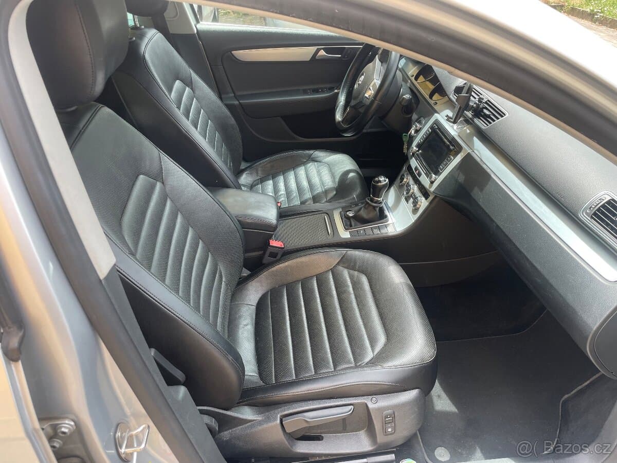 2014 Volkswagen PASSAT - 10