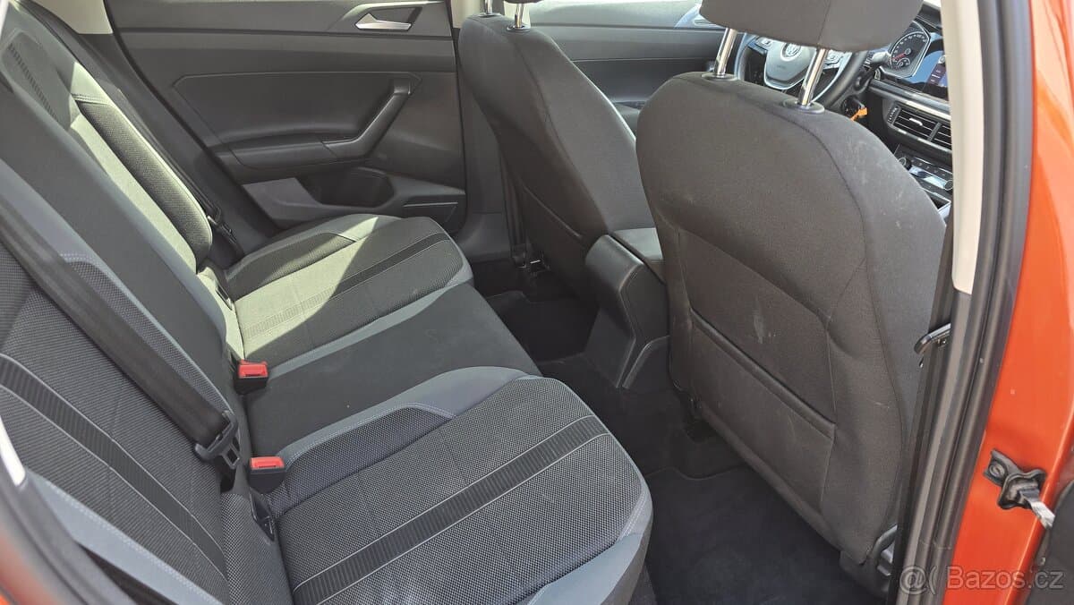 2018 Volkswagen POLO - 10