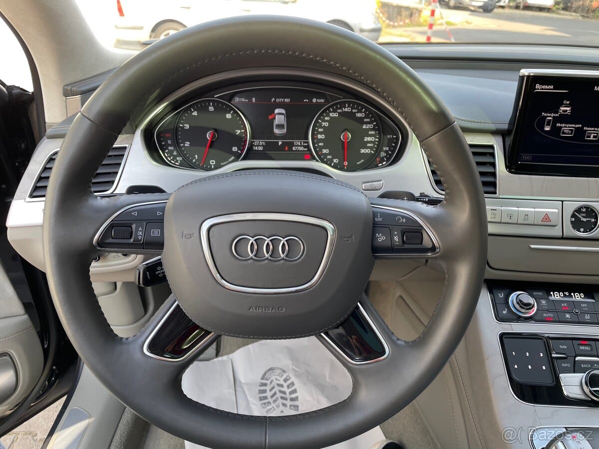 2015 Audi A8 - 10