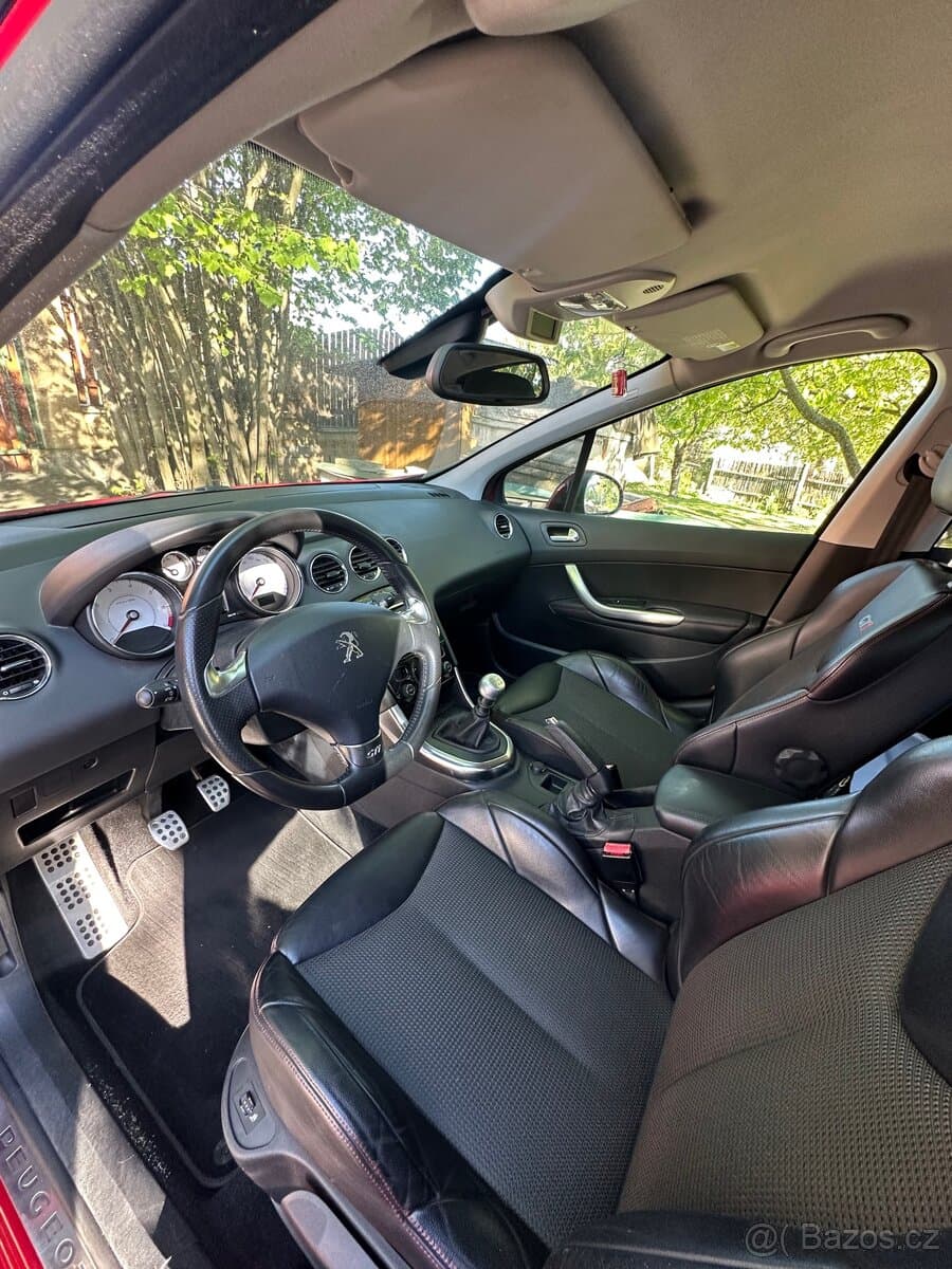 2011 Peugeot 308 - 10