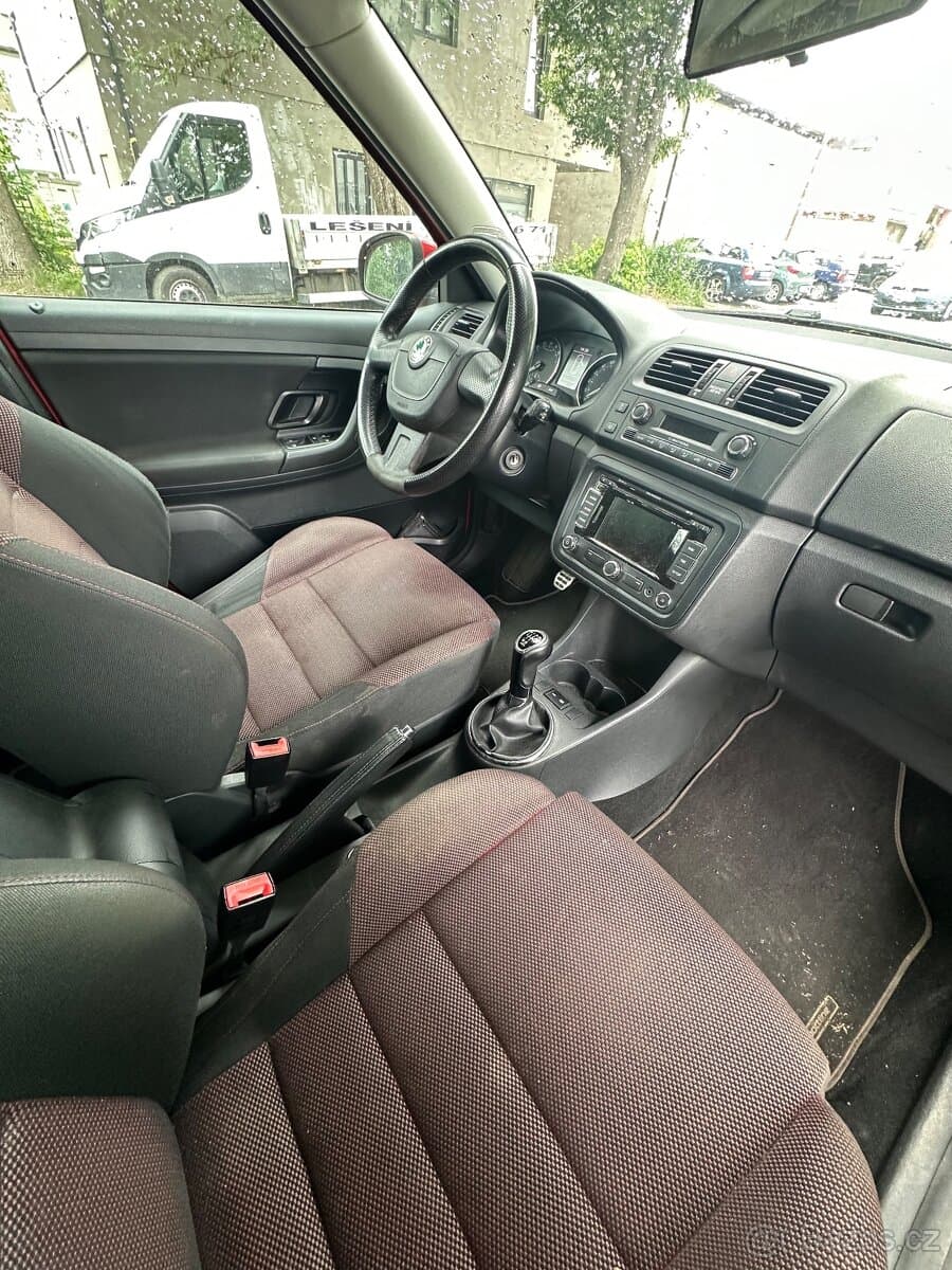 Škoda FABIA - 10