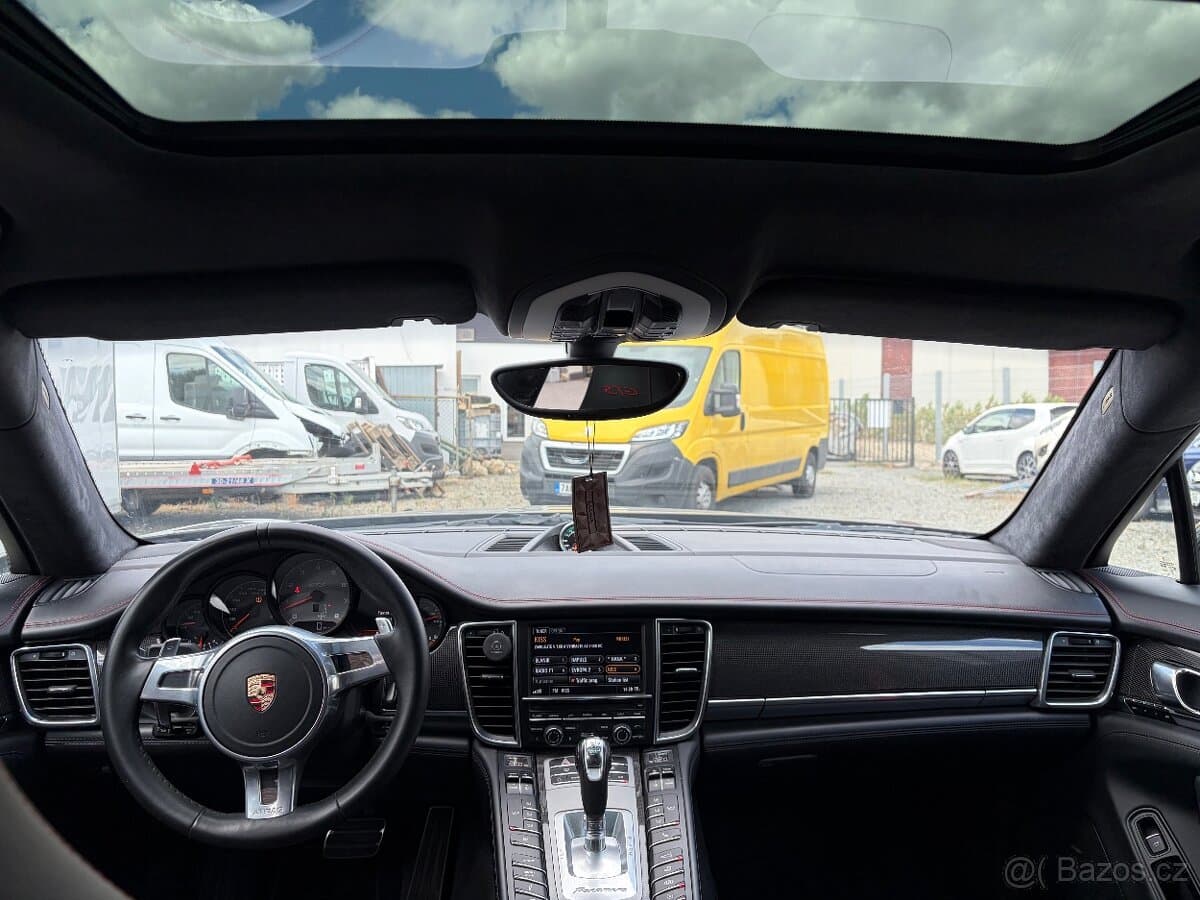 2012 Porsche PANAMERA - 10
