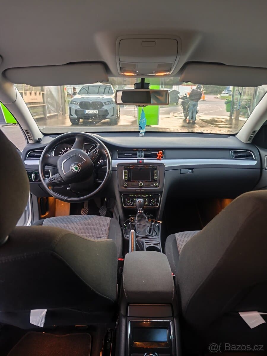 2013 Škoda SUPERB - 10