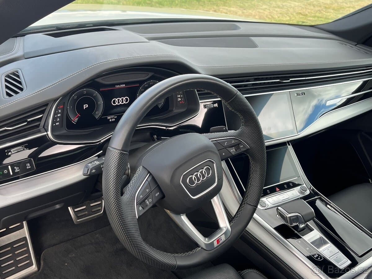 2025 Audi Q8 - 10