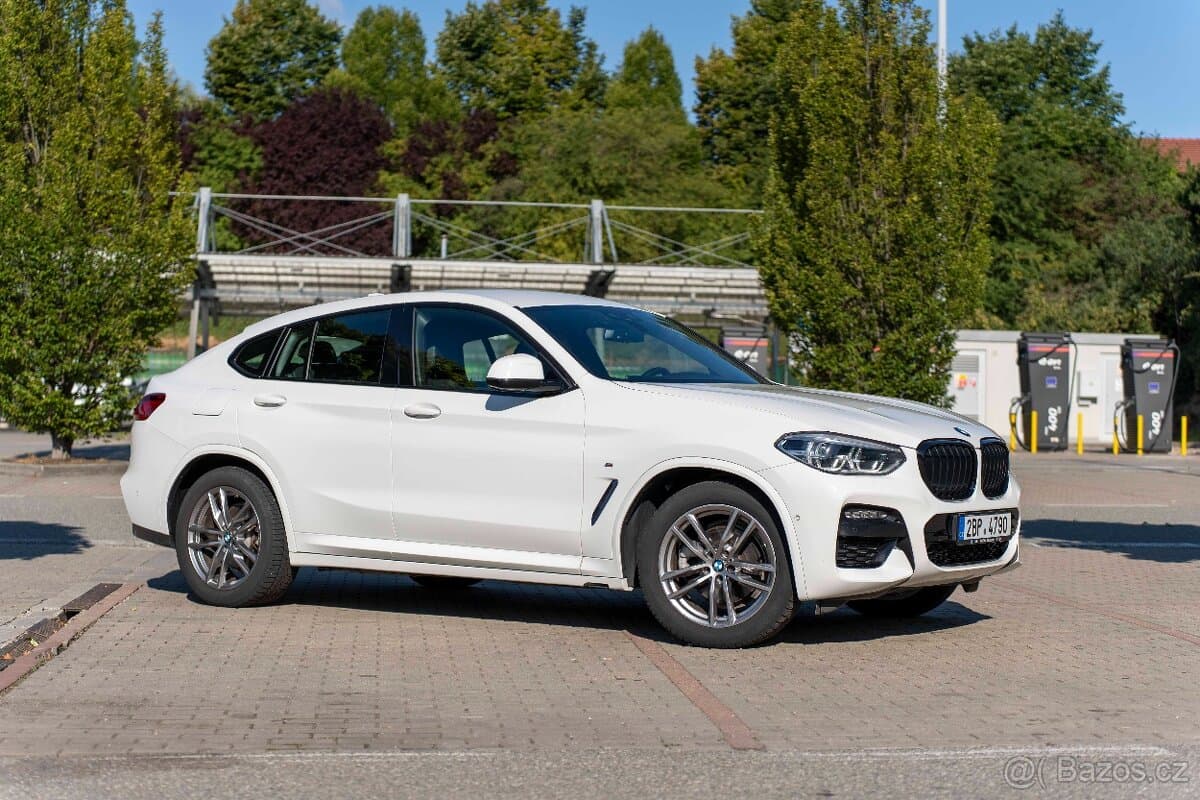 2021 BMW X4 - 10