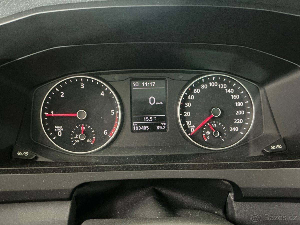 2017 Volkswagen MULTIVAN - 10