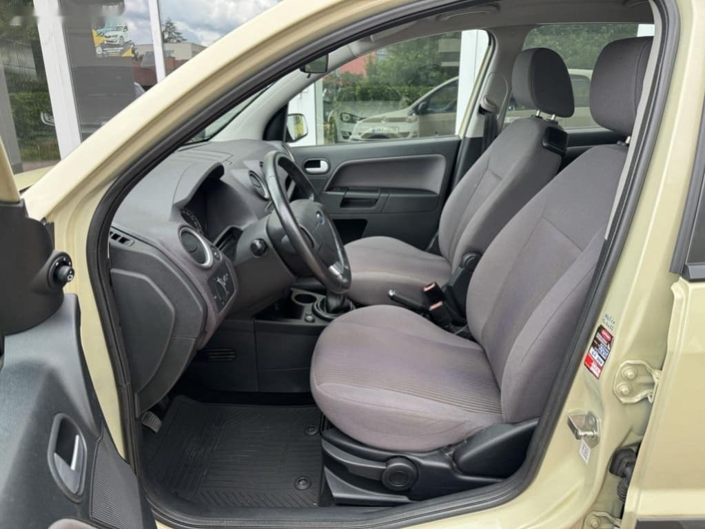 2009 Ford FUSION - 10