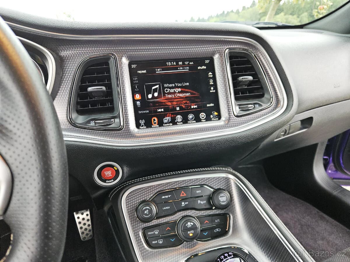 2017 Dodge CHALLENGER - 10