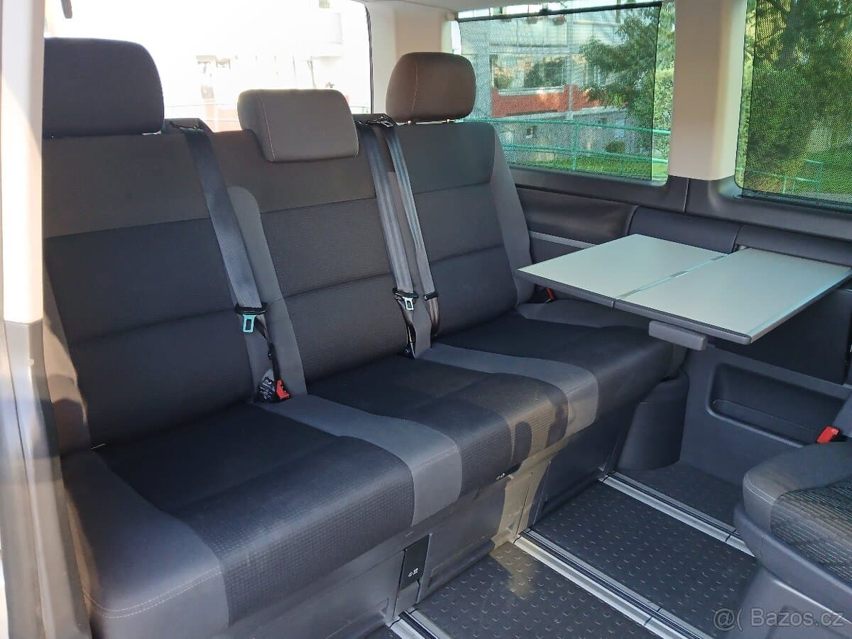 2010 Volkswagen MULTIVAN - 10