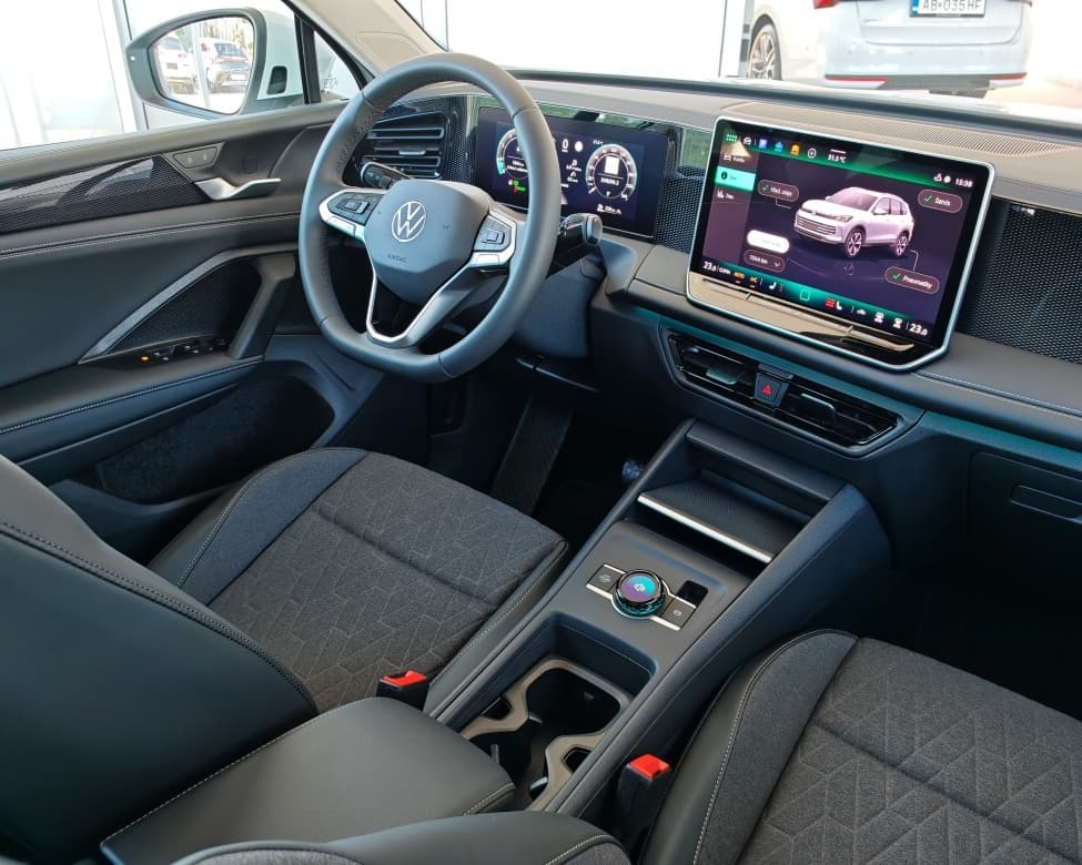 2025 Volkswagen TIGUAN - 10
