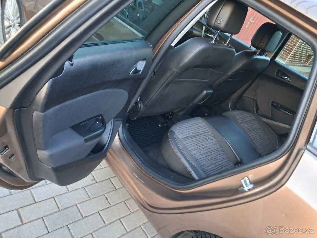 2015 Opel ASTRA - 10