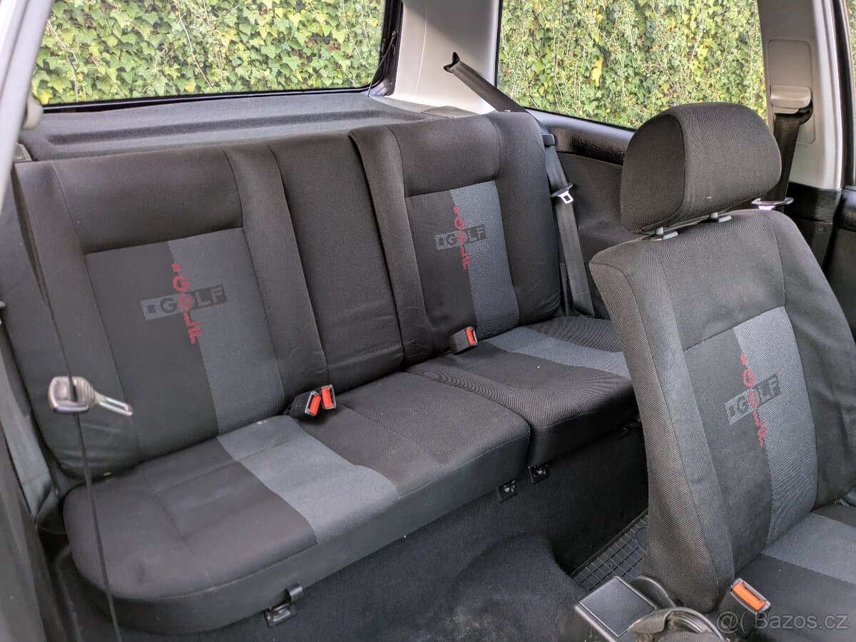 Volkswagen GOLF - 10