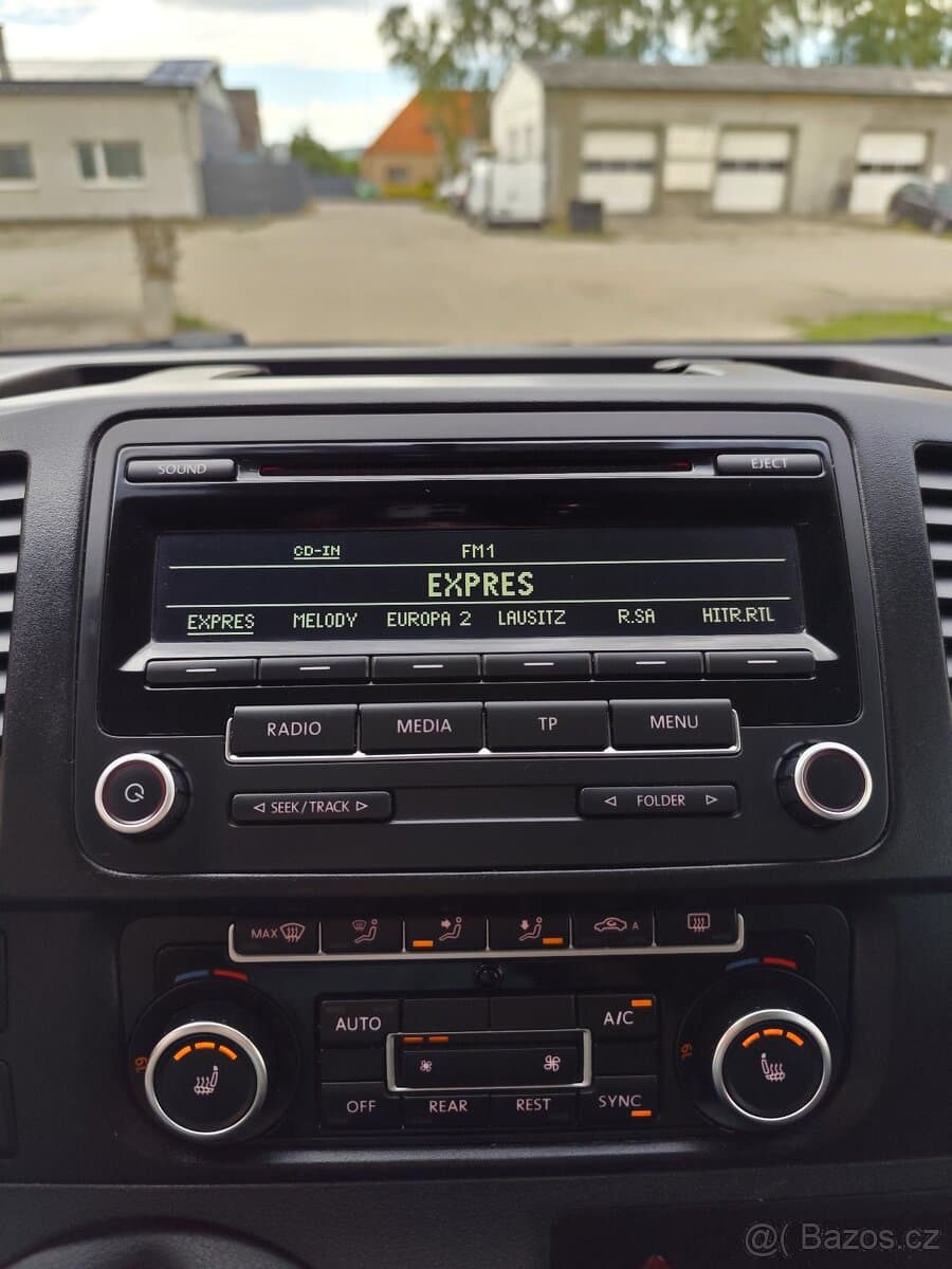 2013 Volkswagen CARAVELLE - 10