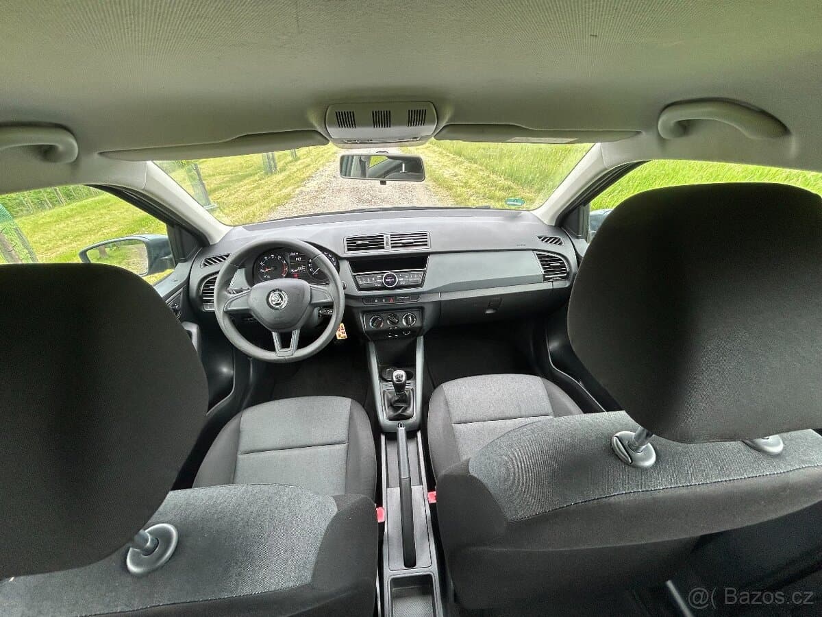 2016 Škoda FABIA - 10