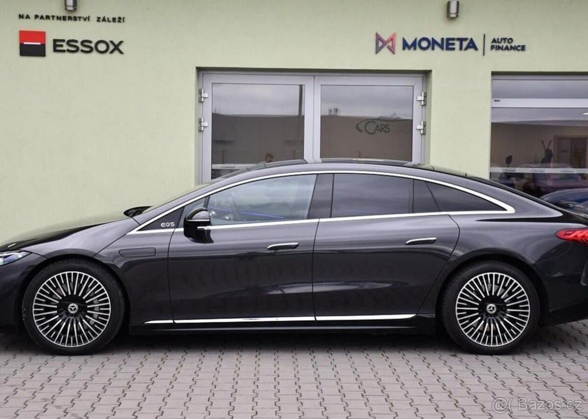 2022 Mercedes-Benz EQS - 10
