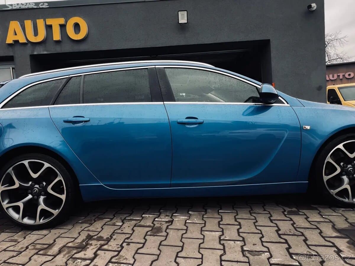 2011 Opel INSIGNIA - 10