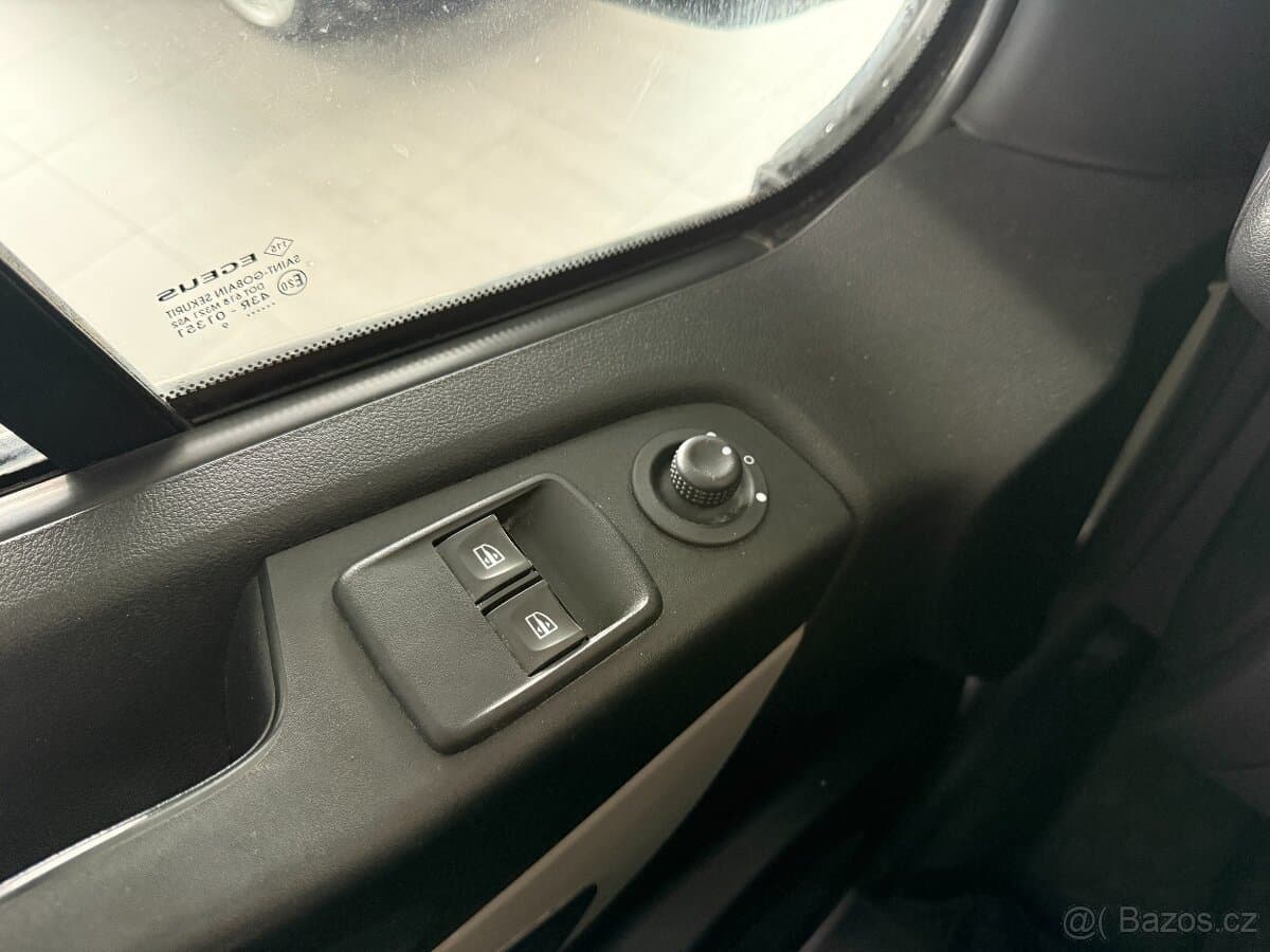 2019 Renault TRAFIC - 10