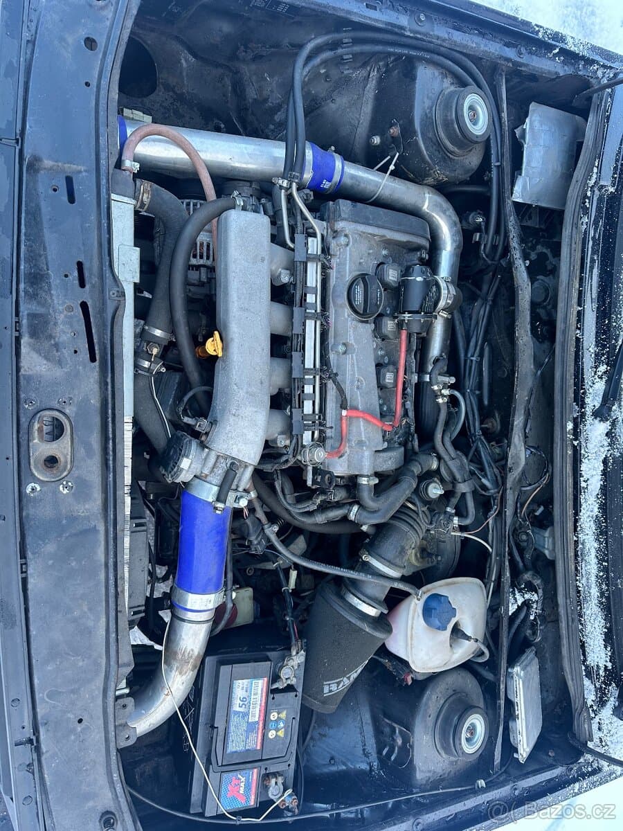 Volkswagen GOLF - 10