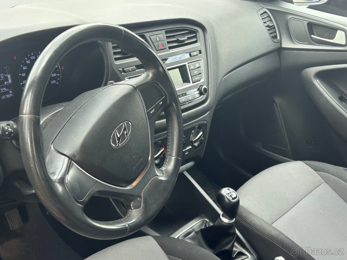 2018 Hyundai i20 - 10
