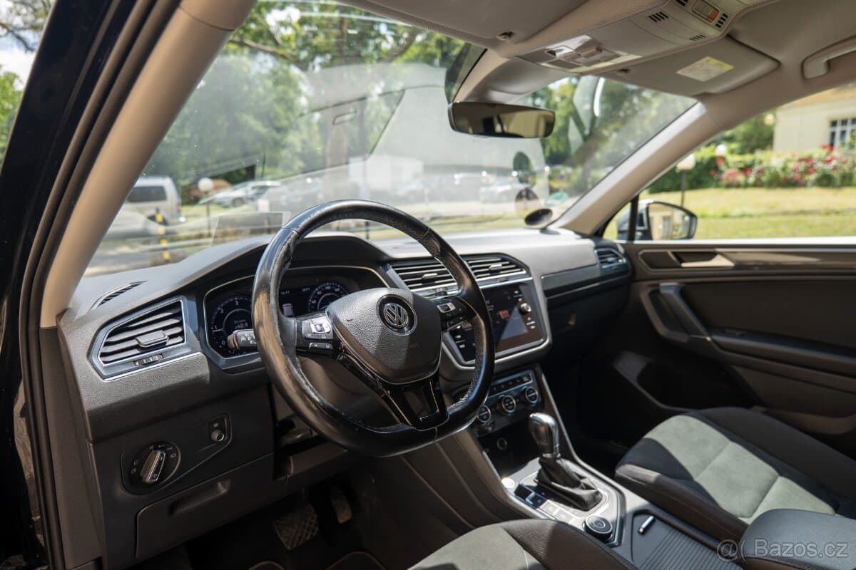 2018 Volkswagen TIGUAN - 10
