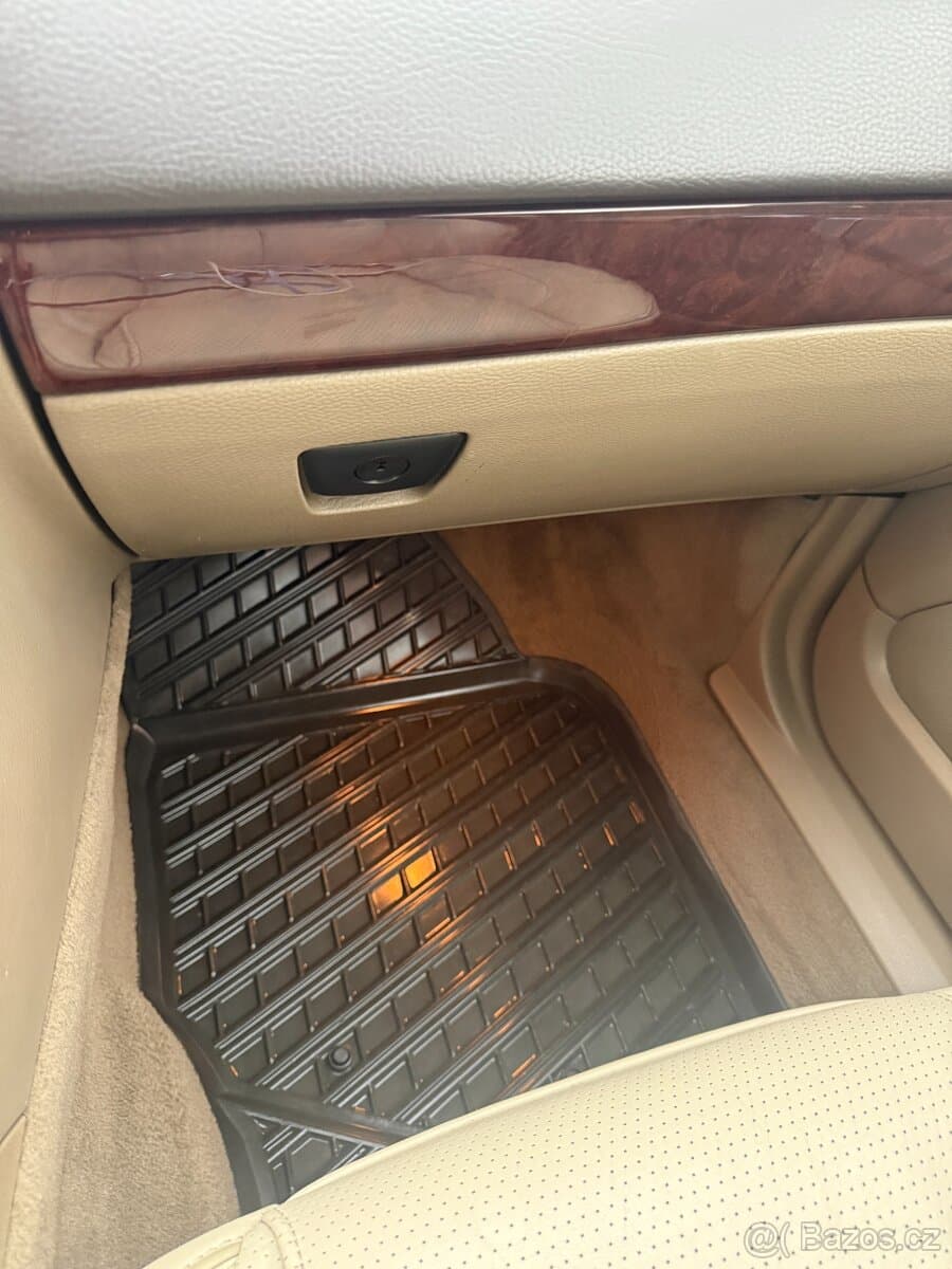 2011 Volvo XC90 - 10