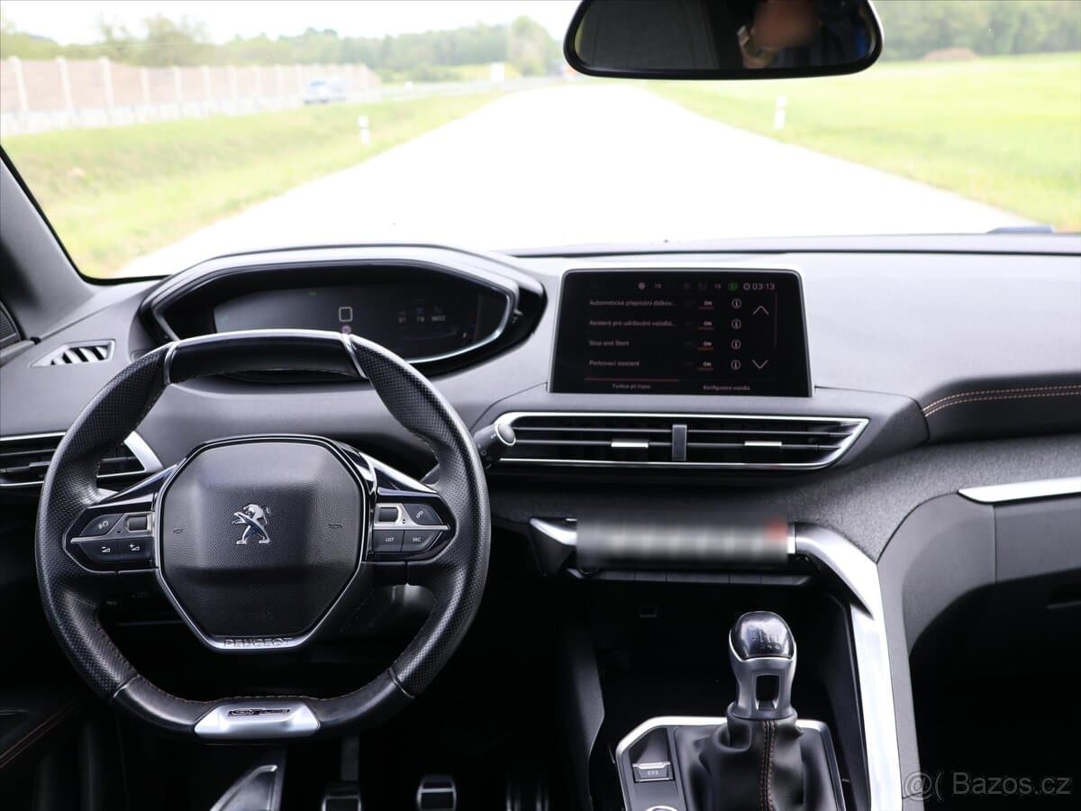 2017 Peugeot 3008 - 10