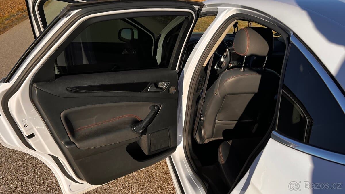 2011 Ford MONDEO - 10