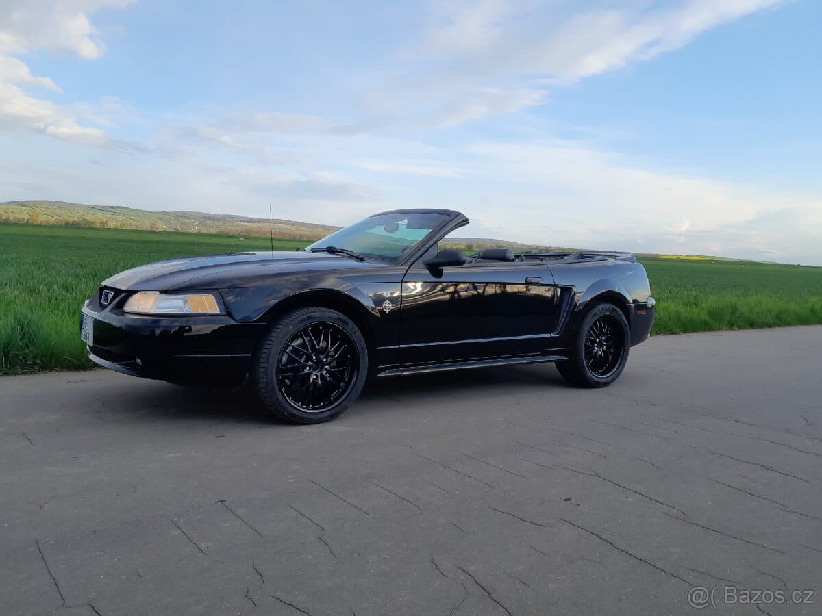 1999 Ford MUSTANG - 10