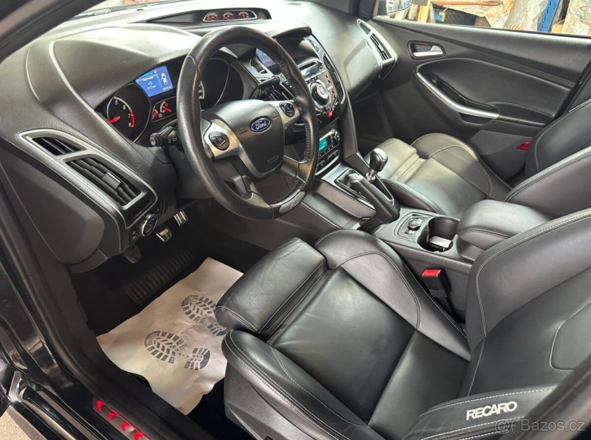 2013 Ford FOCUS - 10