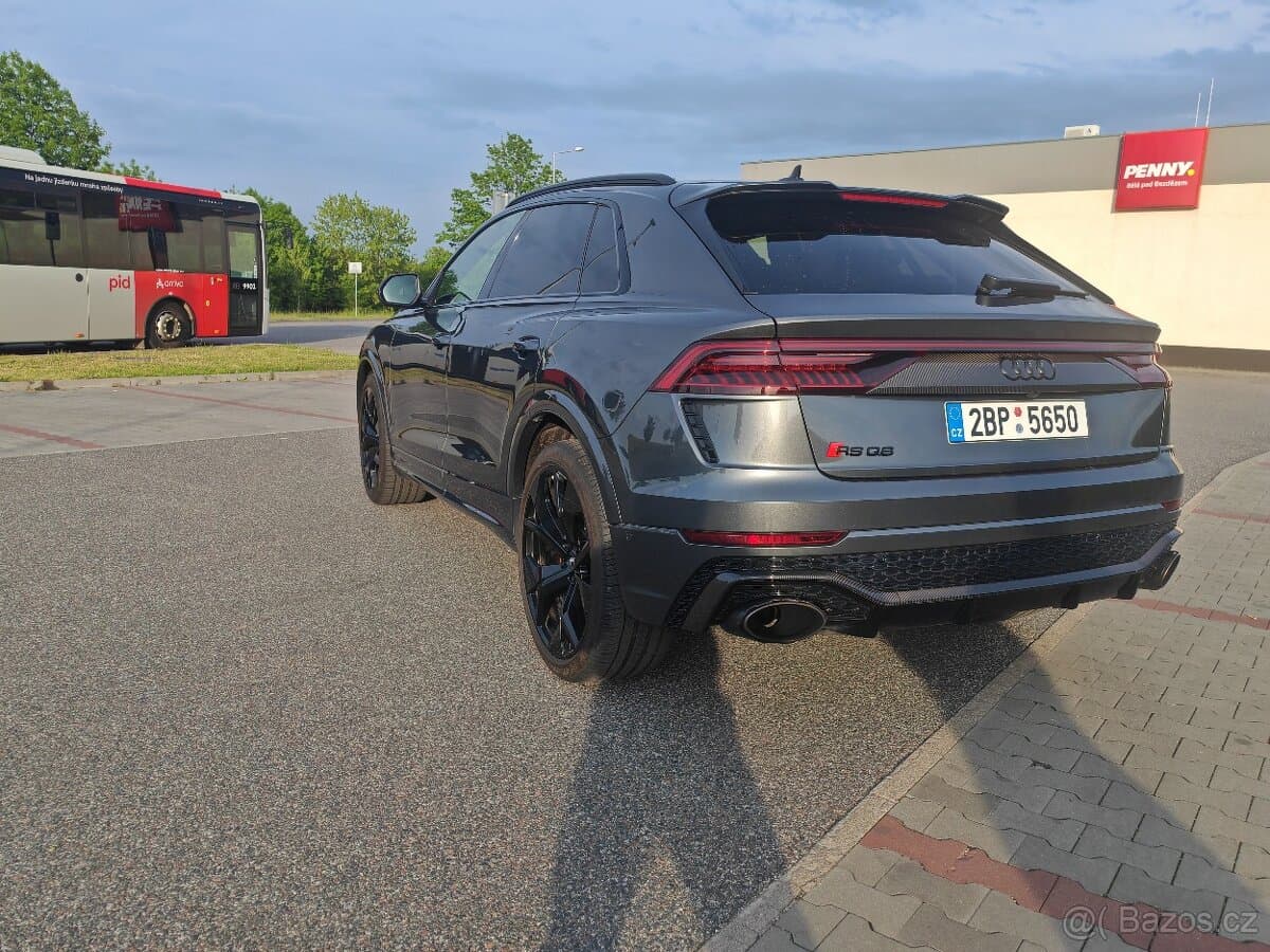 2020 Audi Q8 - 10