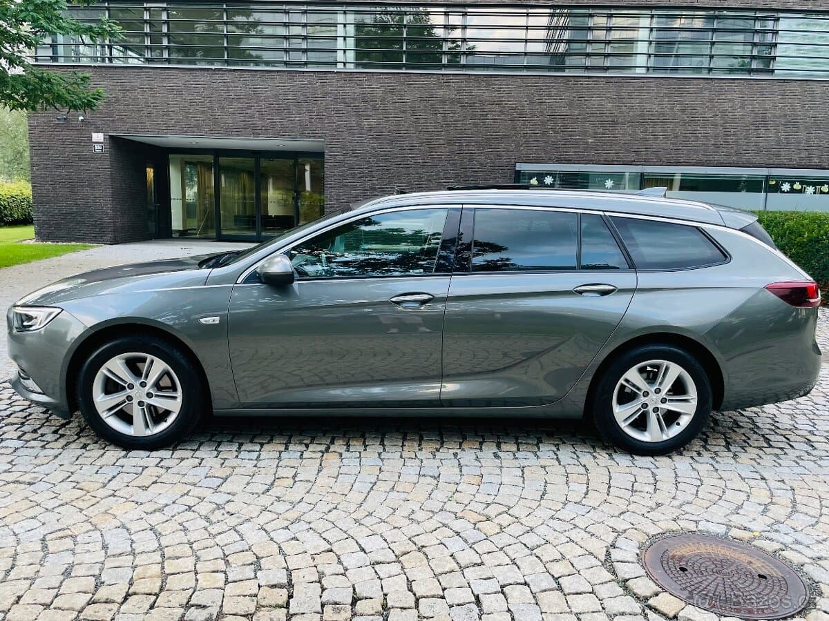 2017 Opel INSIGNIA - 10