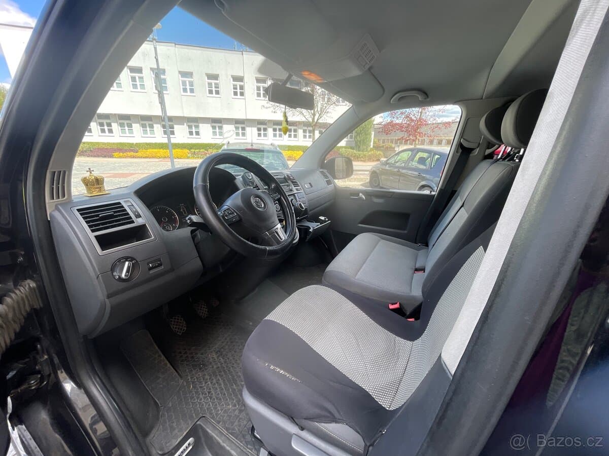 2013 Volkswagen CARAVELLE - 10
