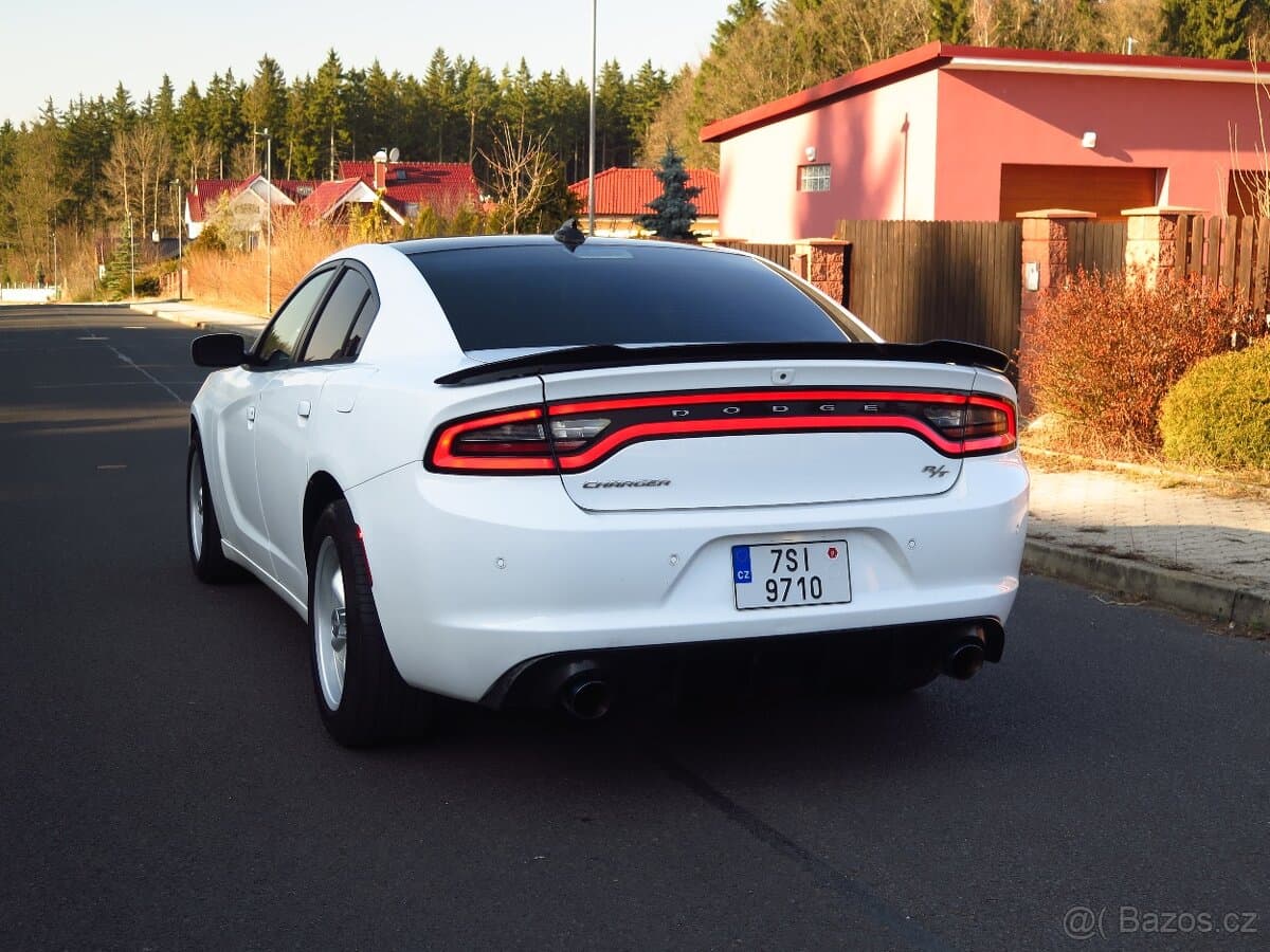 2018 Dodge CHARGER - 10