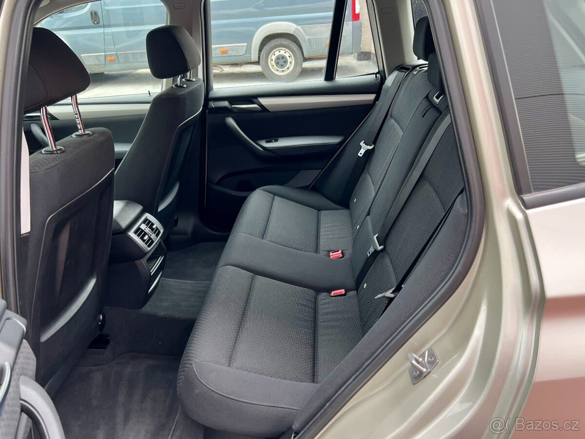 2011 BMW X3 - 10