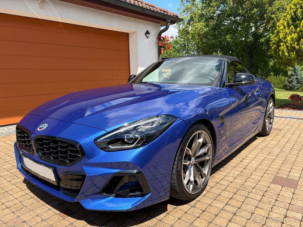2023 BMW M4 - 10