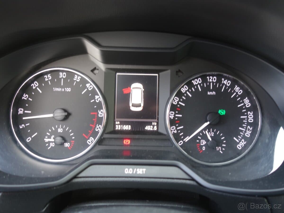 Škoda OCTAVIA - 10