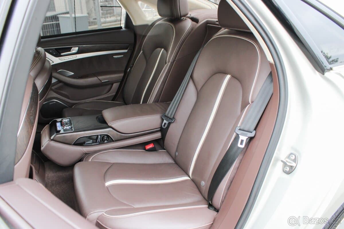 2013 Audi A8 - 10